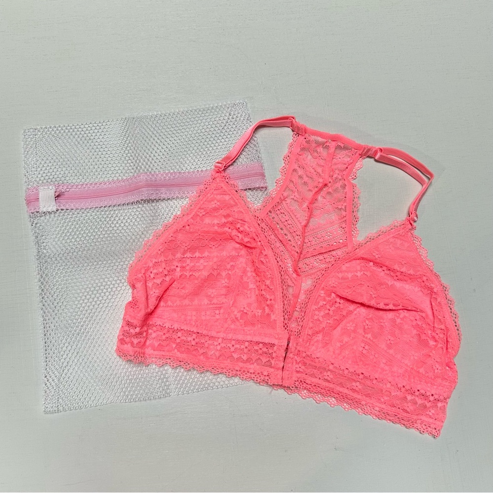 🪸NEW!🪸 Front Closure Bralette by VS - Laundry Bag Included!
